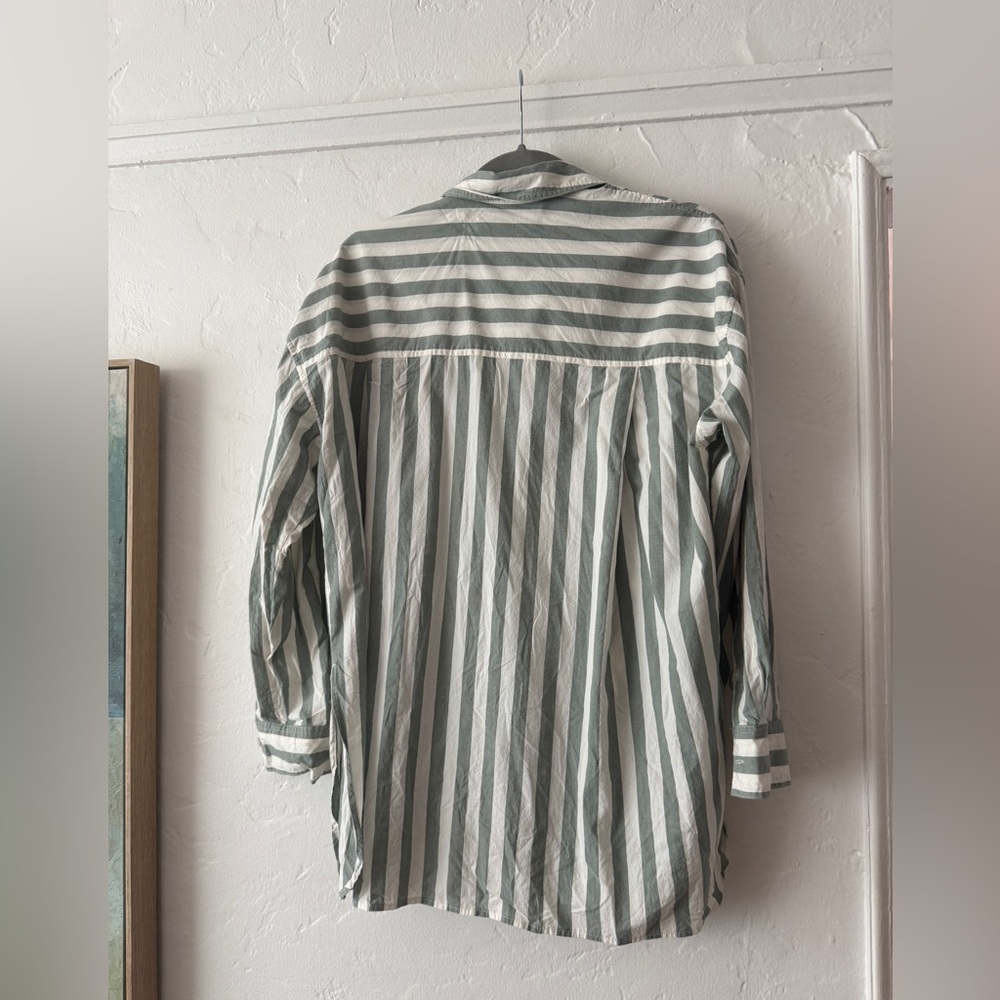 Madewell cotton poplin button down shirt - Picture 4 of 4